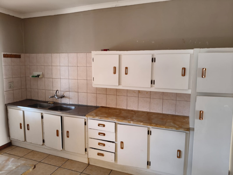 To Let 3 Bedroom Property for Rent in Safari Gardens North West